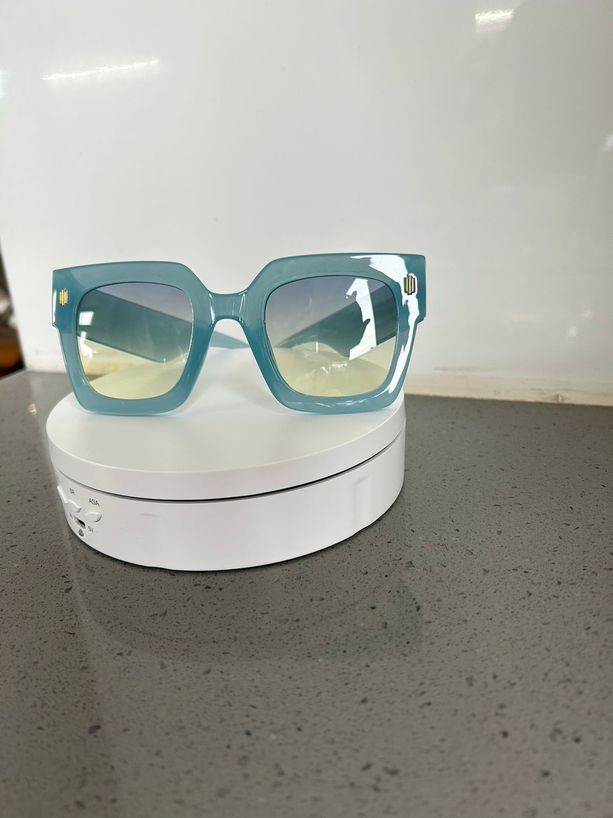 Sunglasses 👓