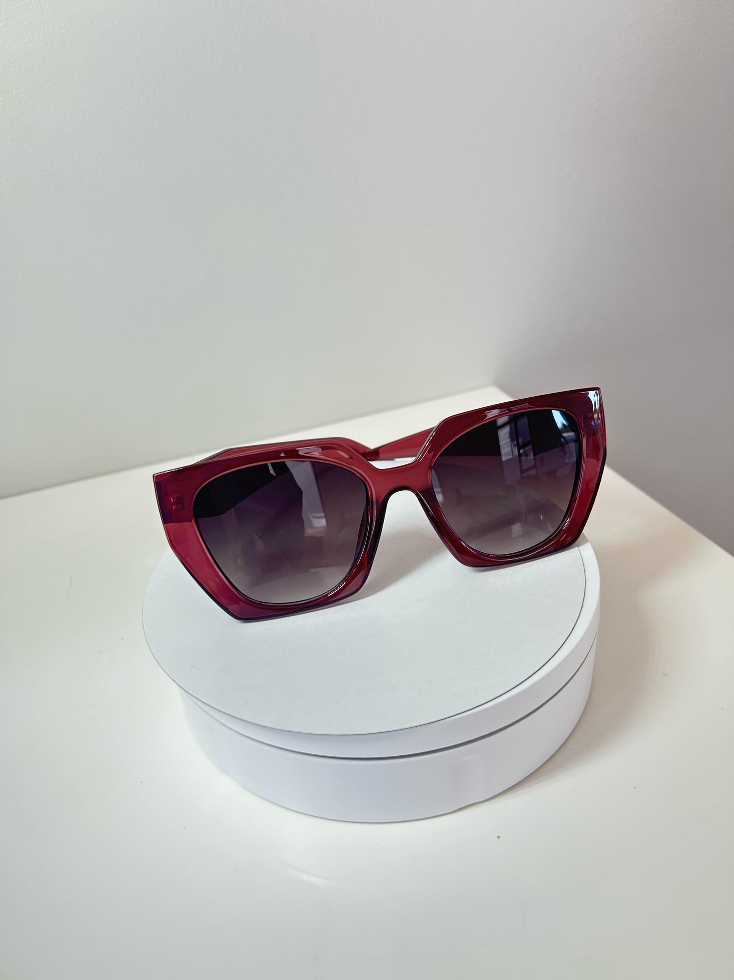 Square cat eye sunglasses